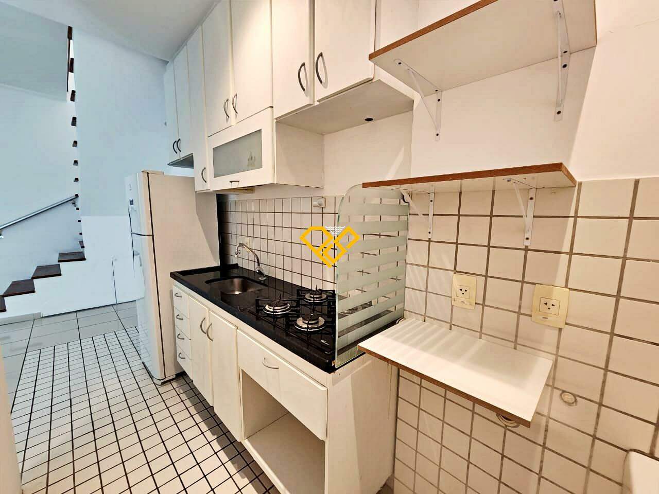 Apartamento Duplex à venda no Gonzaga: Cozinha