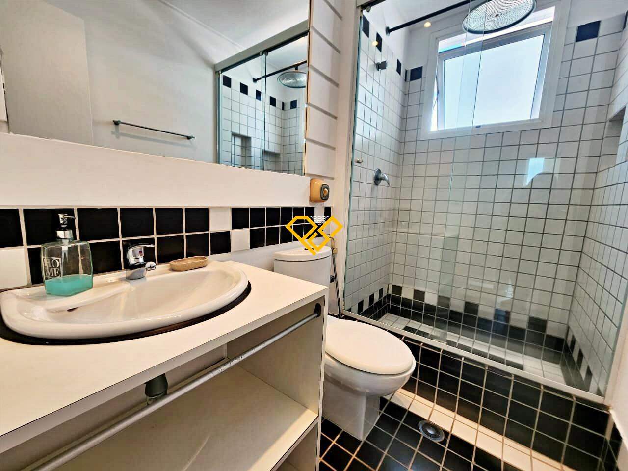 Apartamento Duplex para aluguel no Gonzaga: Wc suíte