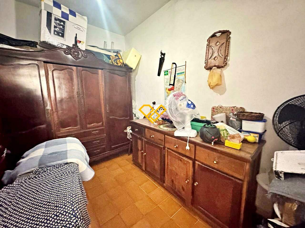 Apartamento à venda no Ponta da Praia: Dependência