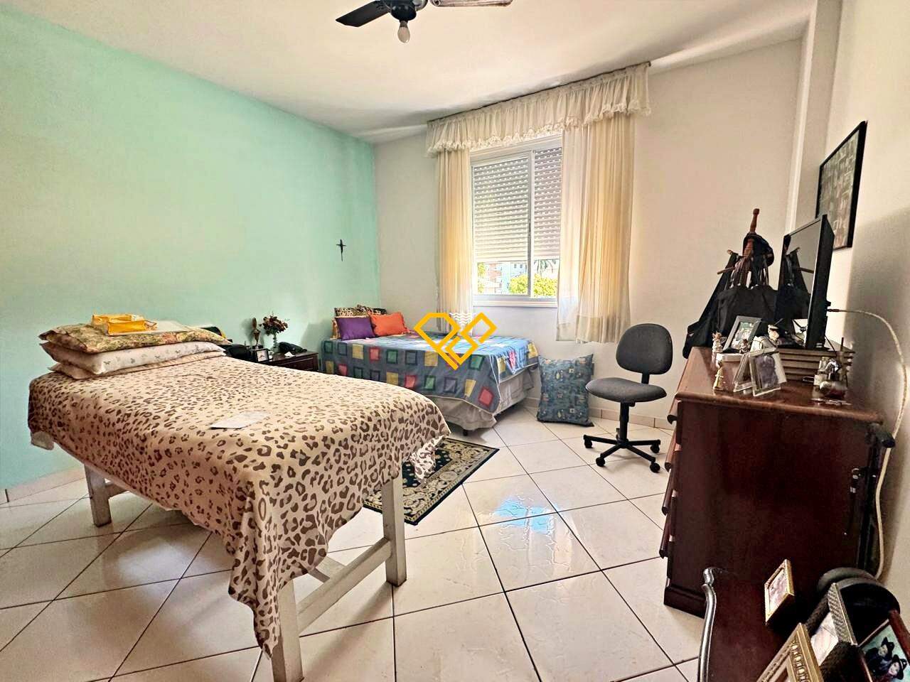 Apartamento à venda no Ponta da Praia: Dormitório 1 - suíte