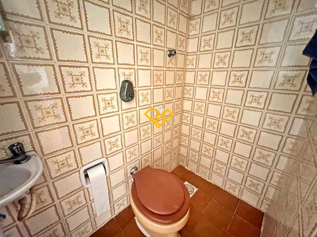 Apartamento à venda no Ponta da Praia: Wc de serviço