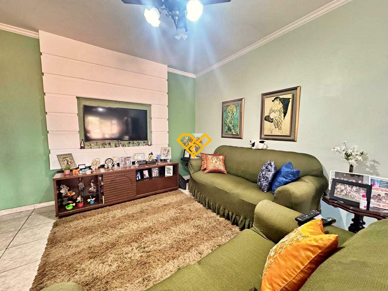 Apartamento à venda no Ponta da Praia: Sala