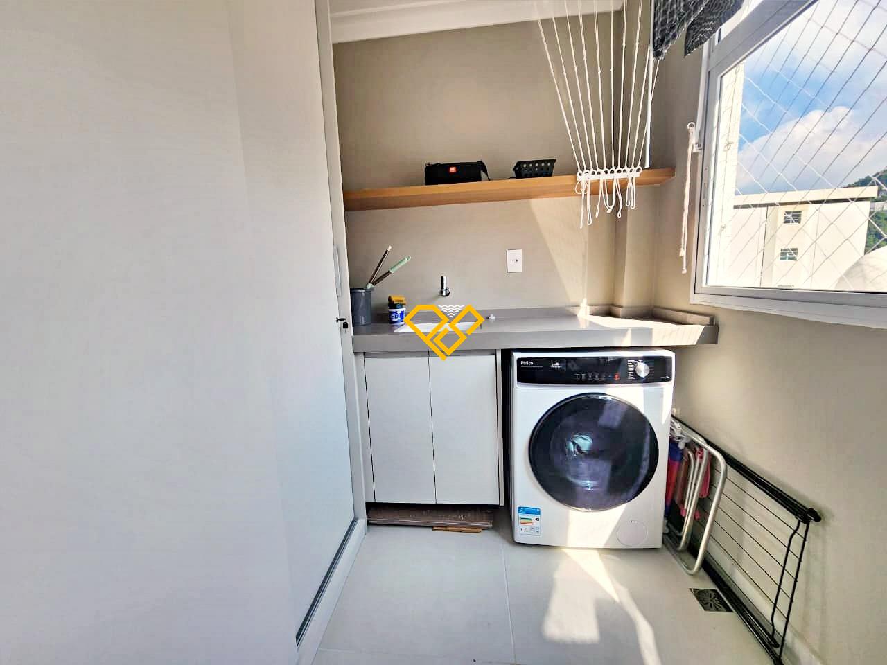 Apartamento à venda no José Menino: Área de serviço