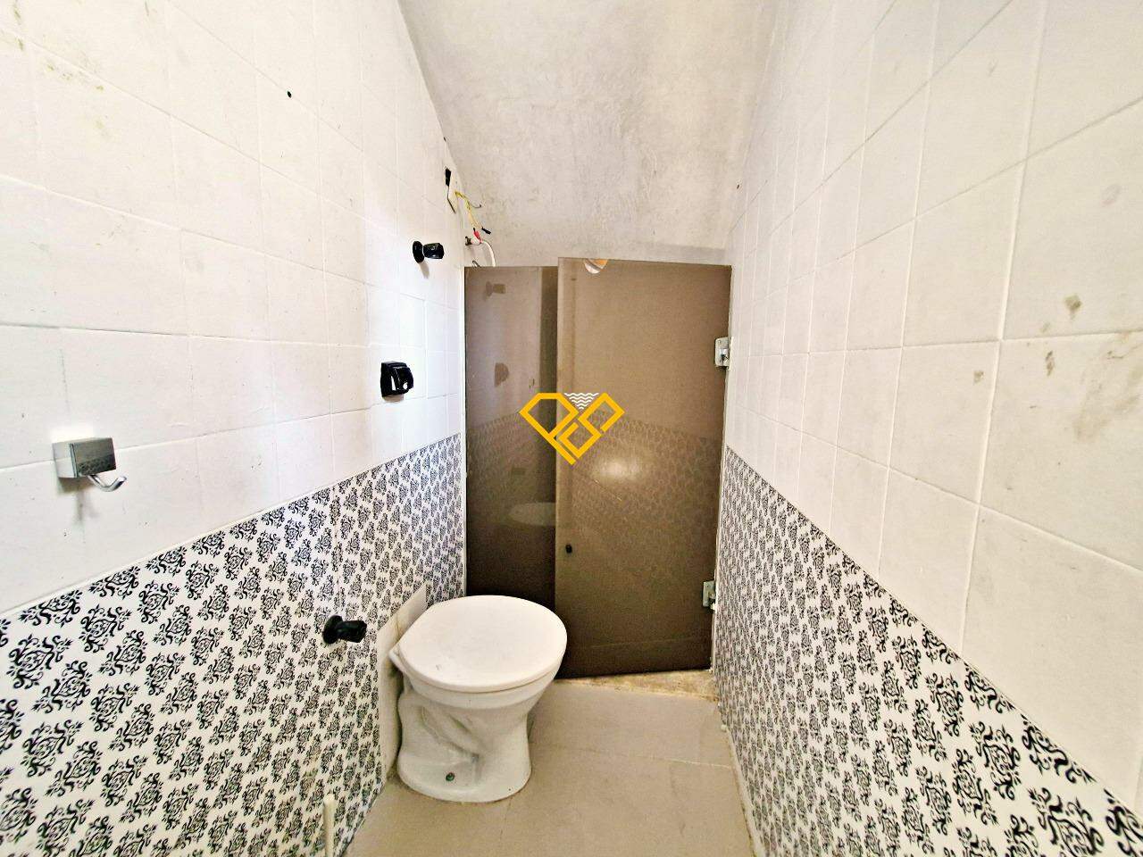 Casa à venda no Embaré: Wc suíte