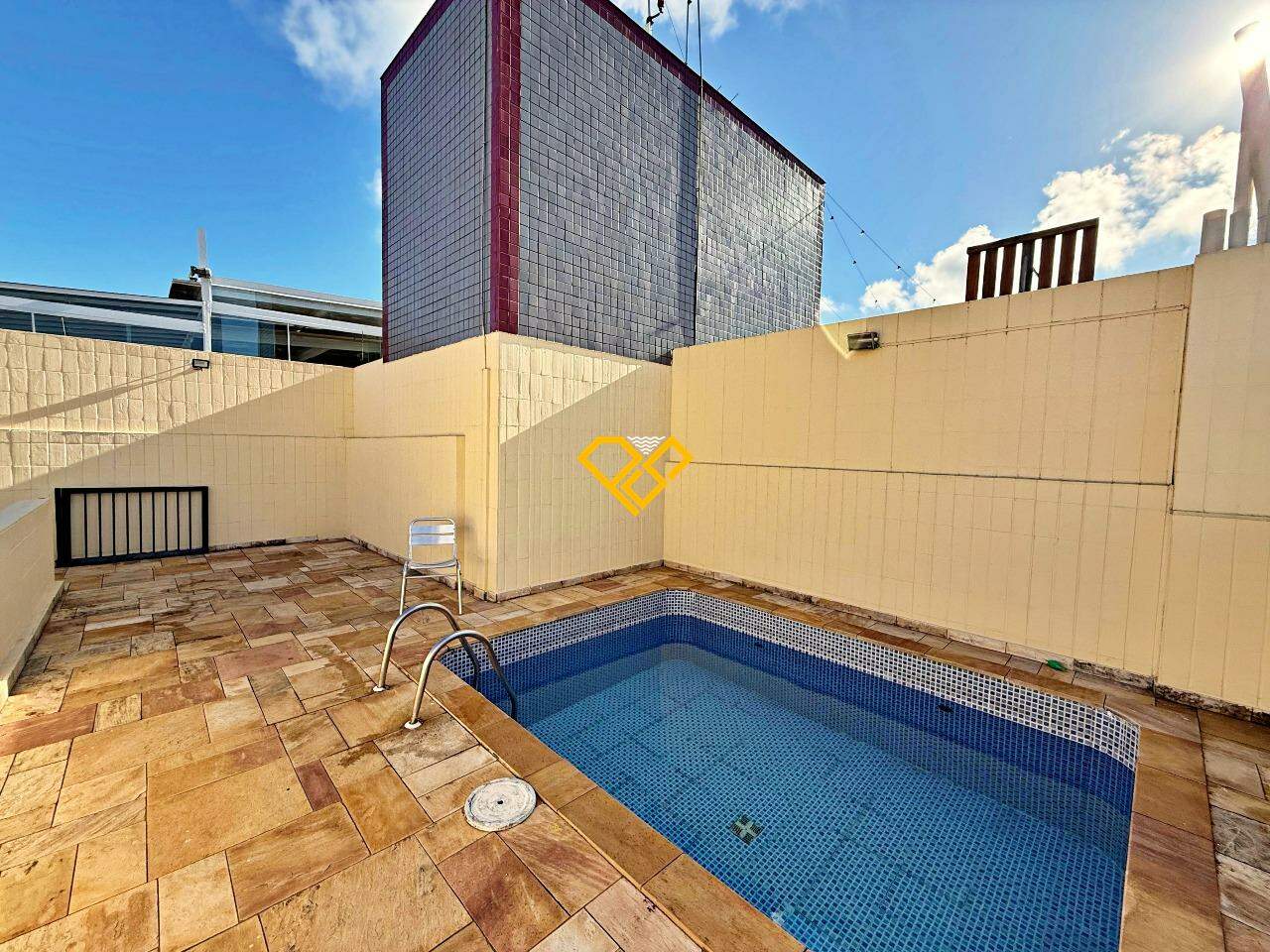 Cobertura à venda no Campo Grande: Piscina