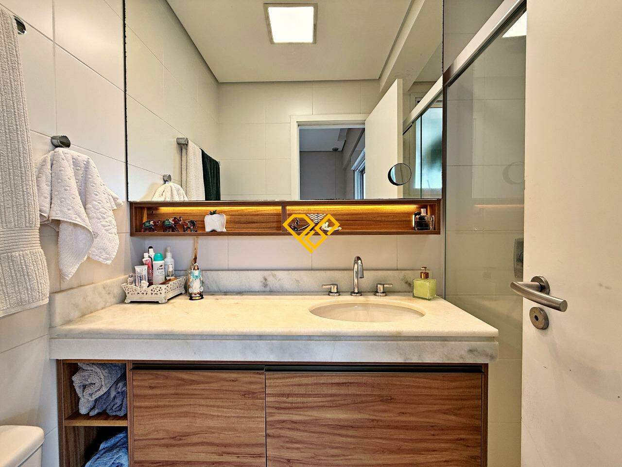 Apartamento à venda no Vila Rica: Wc suíte