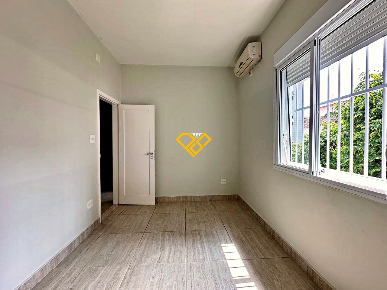 Sobrado à venda no Embaré: Dormitório 2