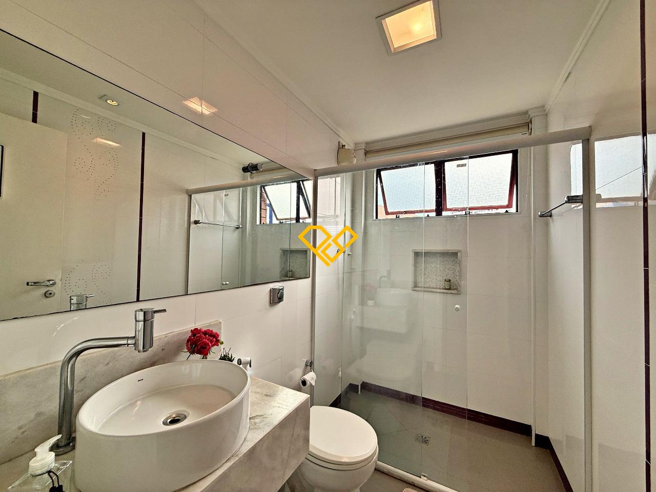 Apartamento para aluguel no Ponta da Praia: Wc social