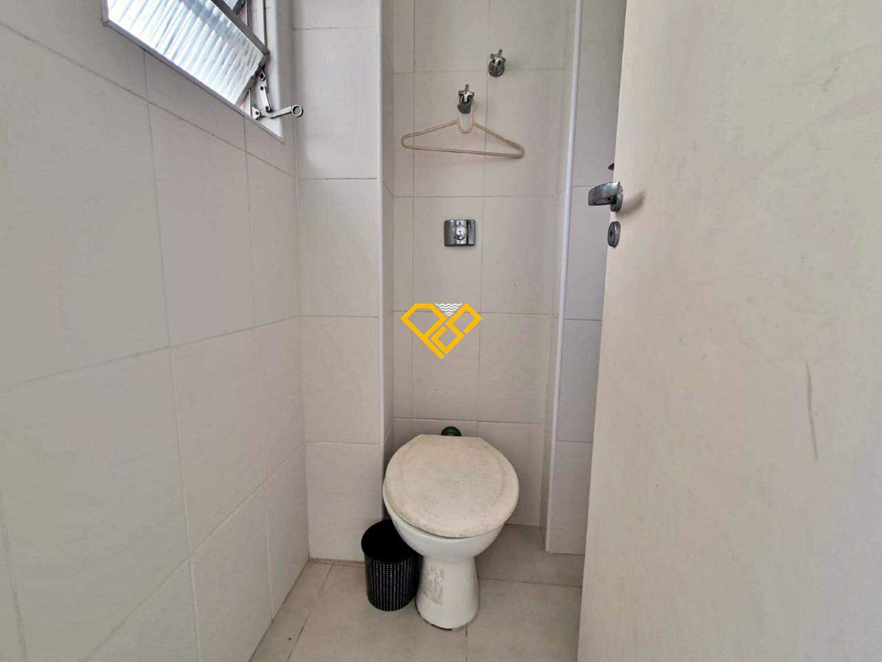 Apartamento para aluguel no José Menino: Wc de serviço