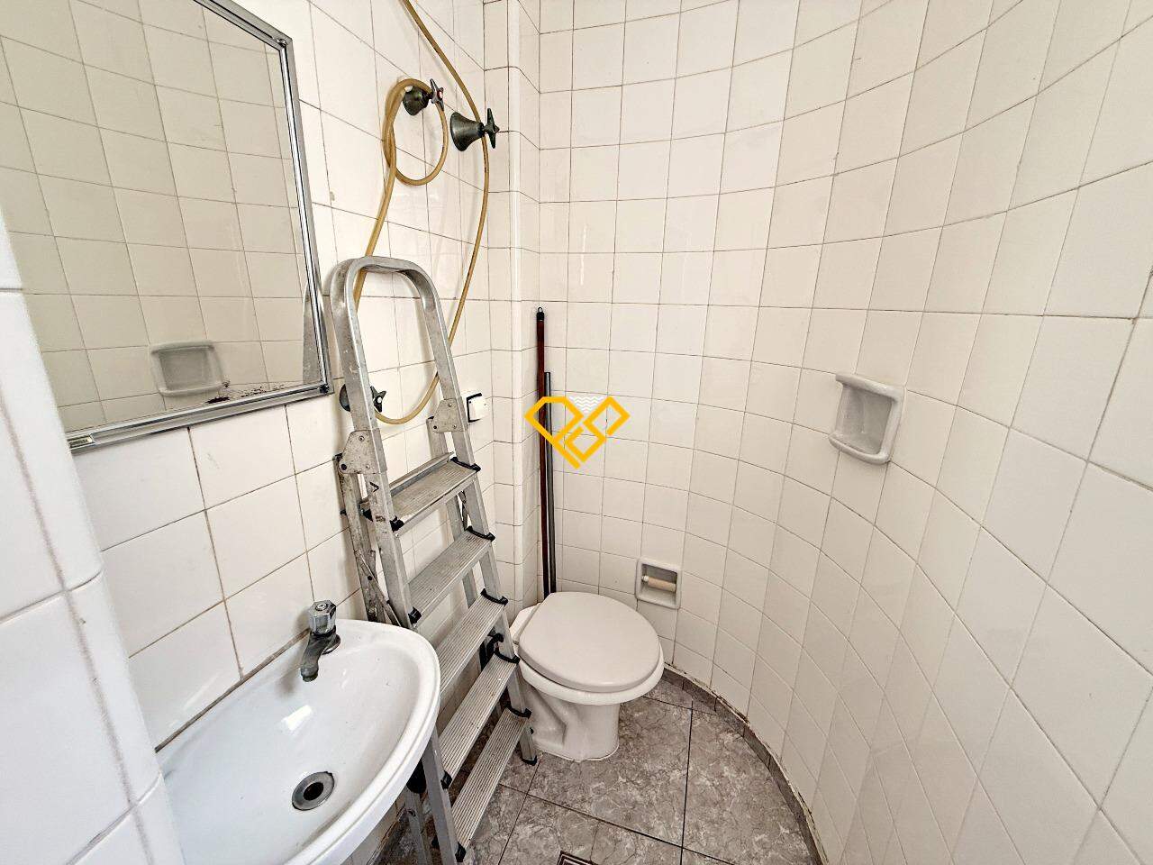 Apartamento à venda no Boqueirão: Wc de serviço