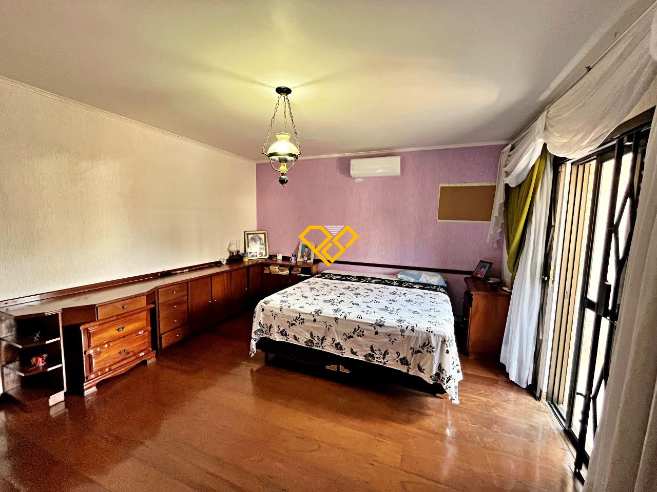 Sobrado à venda no Embaré: Dormitório 4 - suíte