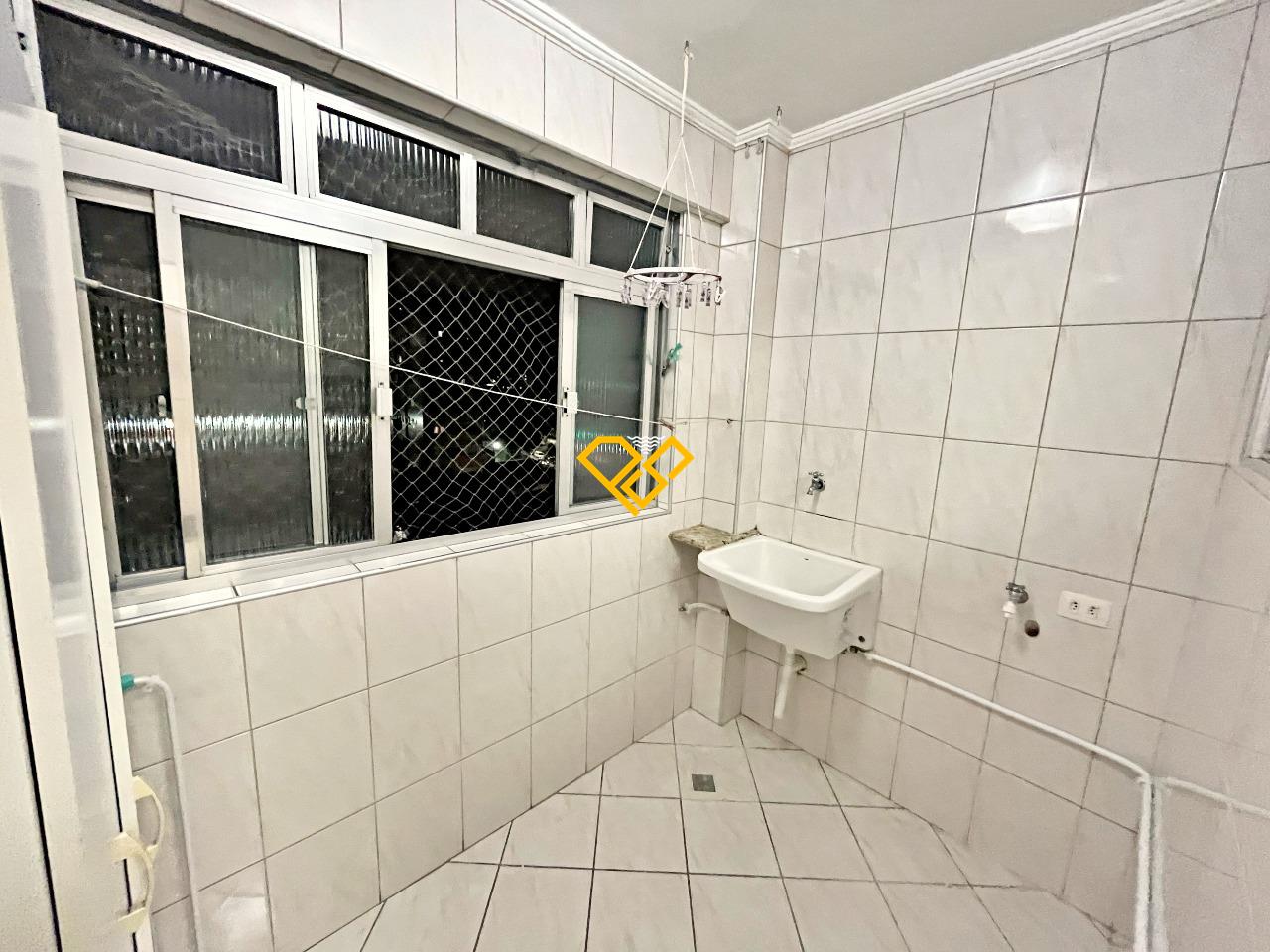 Apartamento à venda no Vila Mathias: Área de serviço