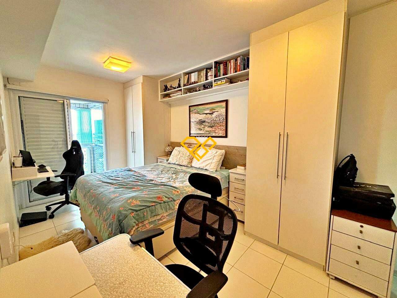 Apartamento à venda no Gonzaga: Dormitório 1 - suíte