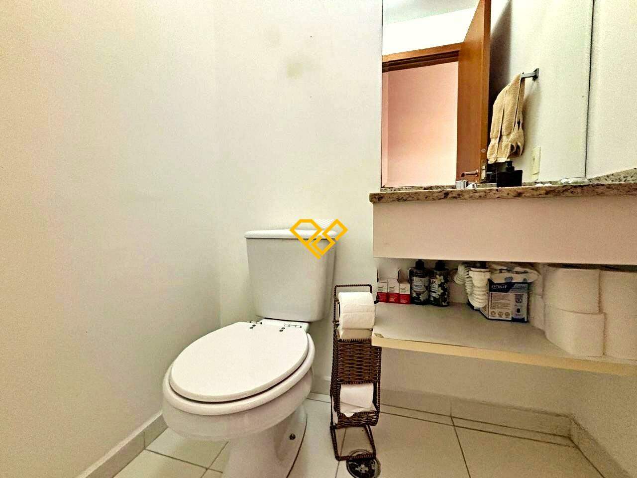 Apartamento à venda no Gonzaga: Lavabo