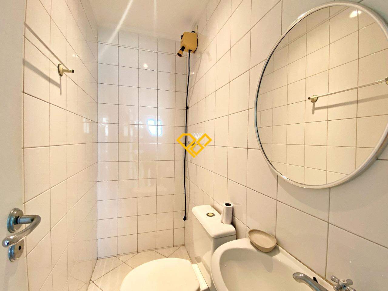 Apartamento para aluguel no Boqueirão: Wc de serviço