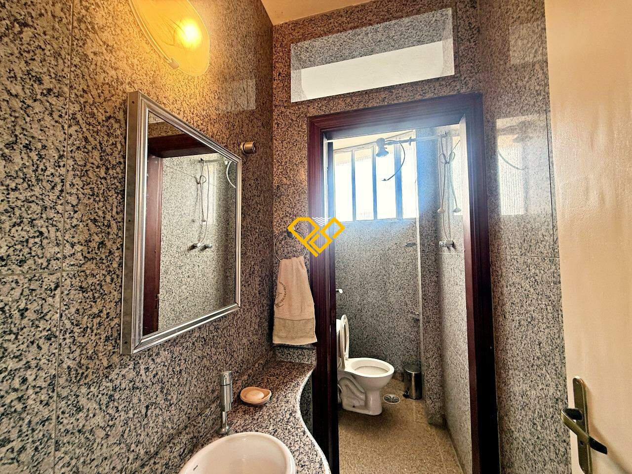 Cobertura para aluguel no Gonzaga: Lavabo