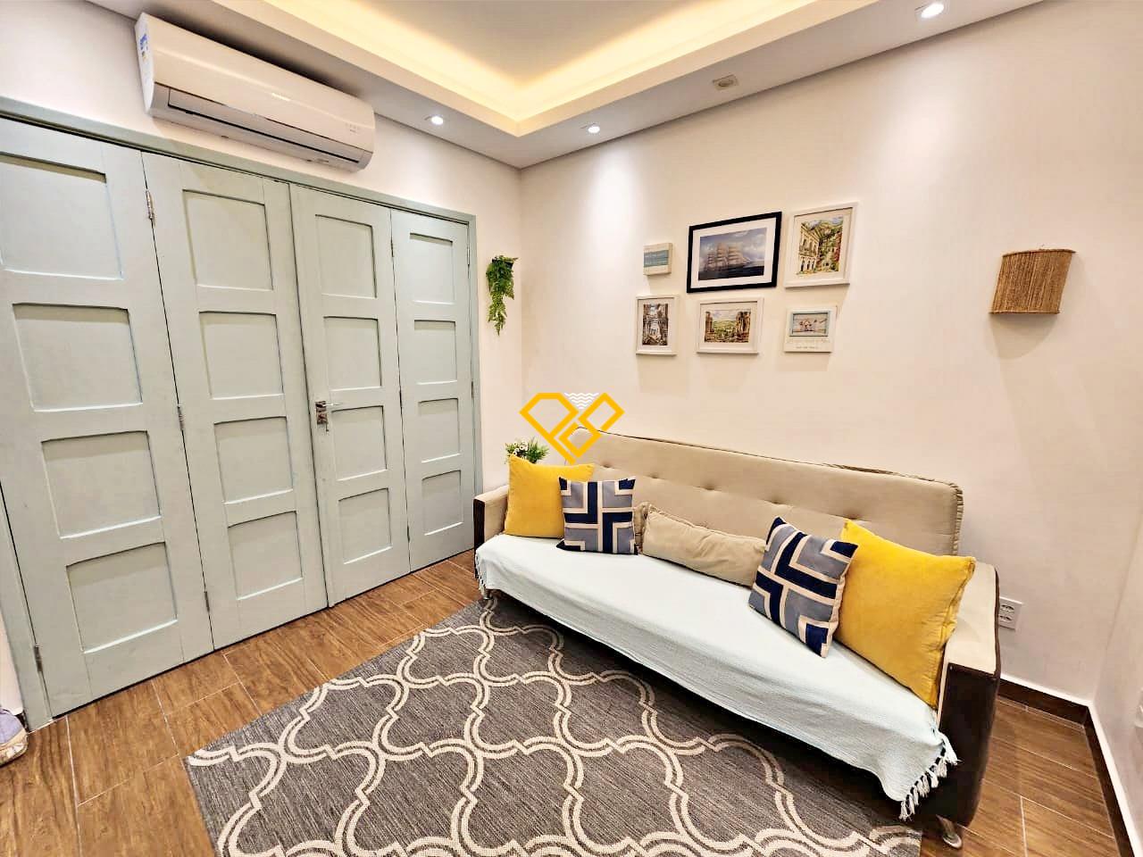 Apartamento para aluguel no Ponta da Praia: Sala