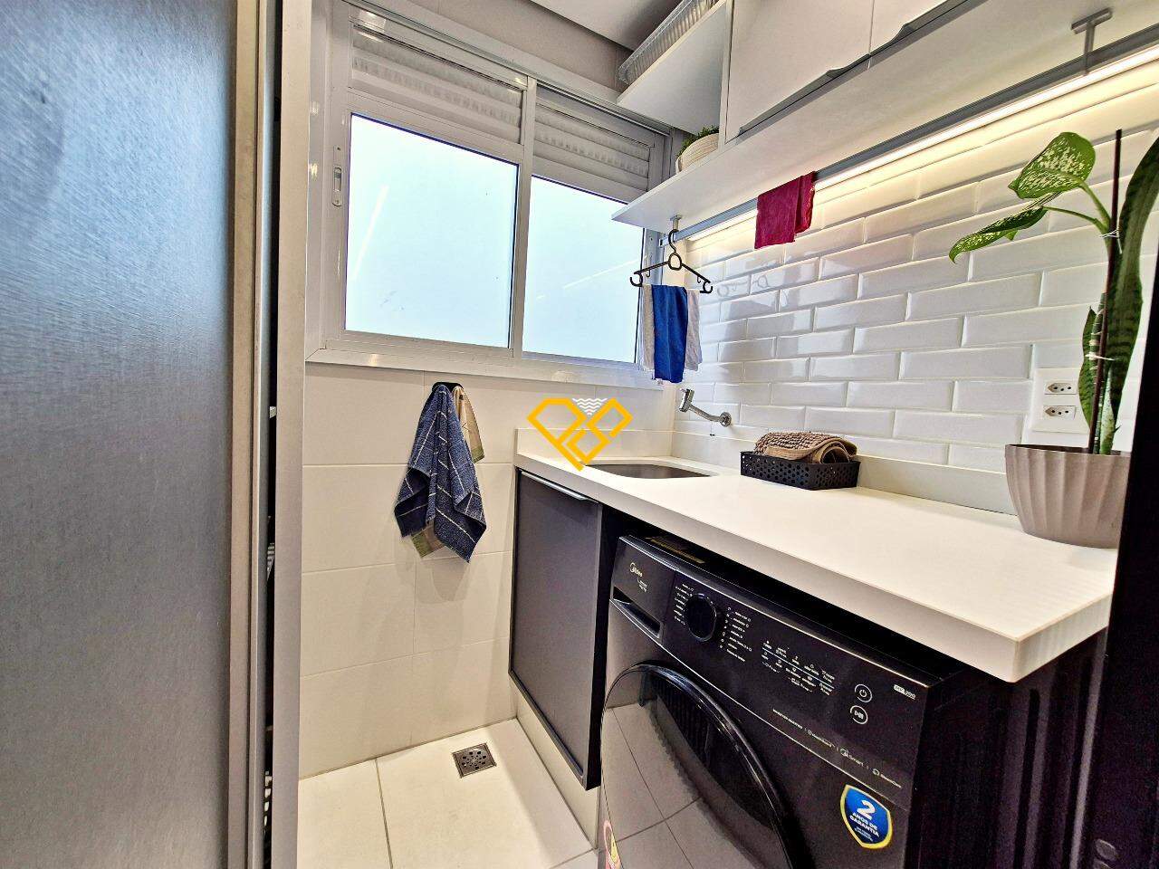 Apartamento à venda no Marapé: ÁRea de serviço