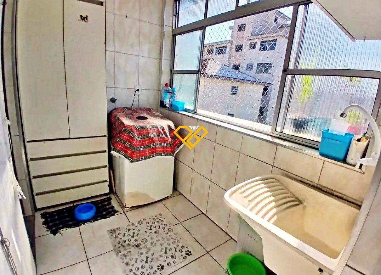 Apartamento à venda no Boqueirão: Área de se serviço