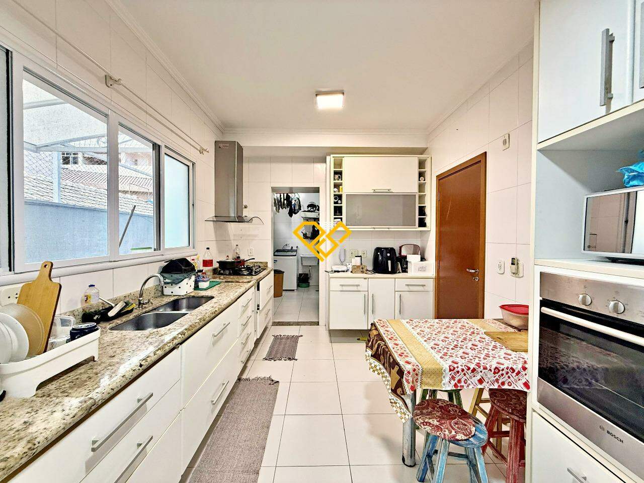 Casa em Condomínio à venda no Ponta da Praia: Cozinha