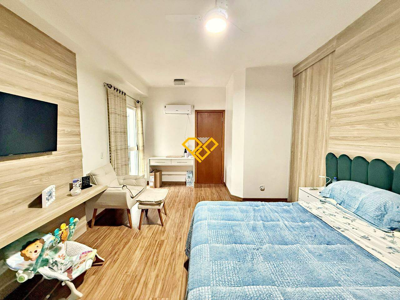 Casa em Condomínio à venda no Ponta da Praia: Dormitório 1 - suíte