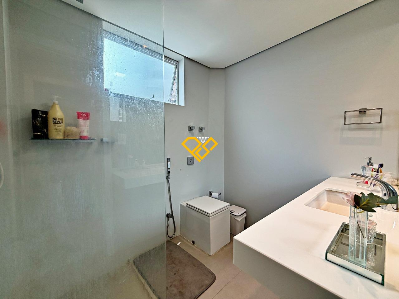 Apartamento Duplex para aluguel no Ponta da Praia: Wc social