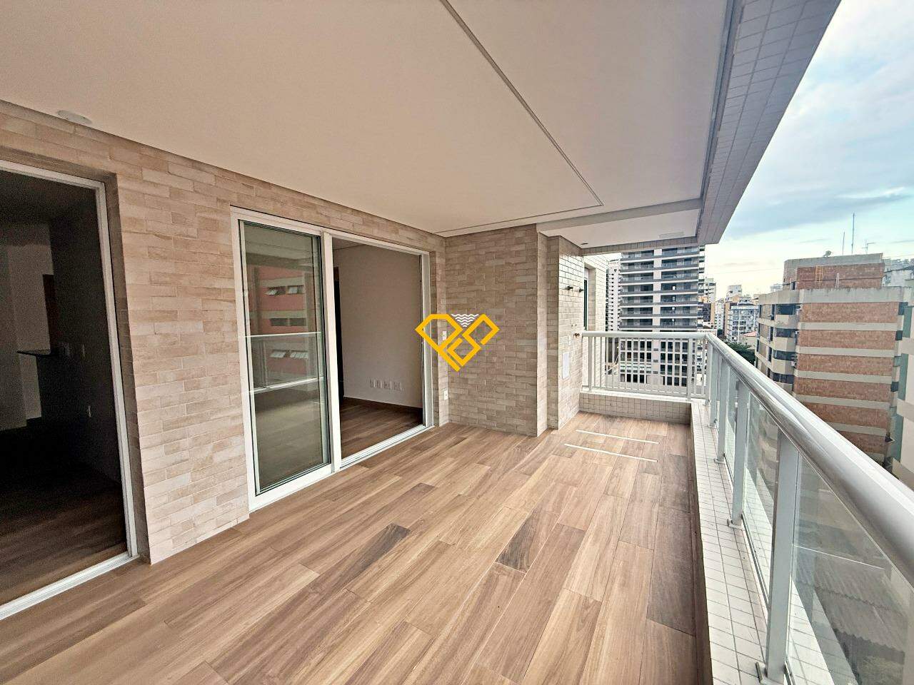 Apartamento à venda no Aparecida: Varanda