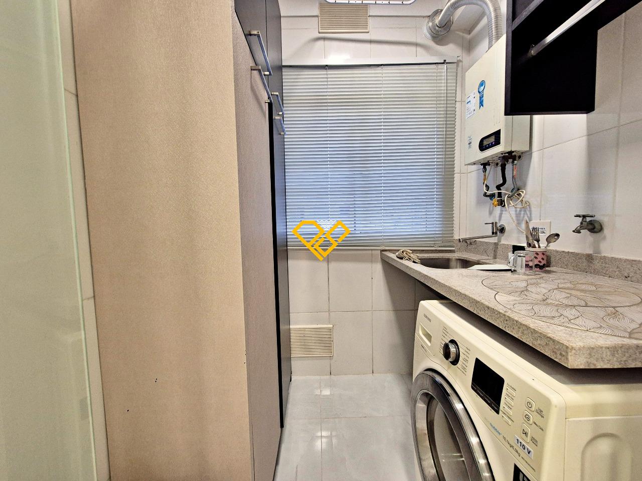 Apartamento para aluguel no Marapé: Área de serviço