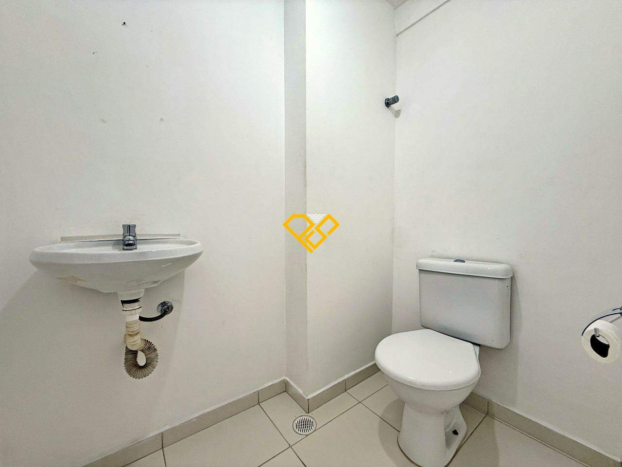 Apartamento à venda no Encruzilhada: Lavabo