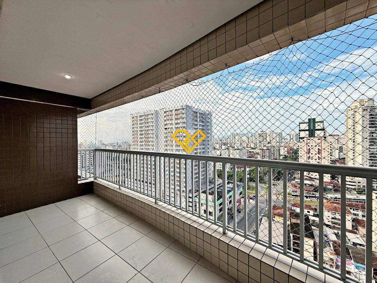 Apartamento à venda no Encruzilhada: Varanda