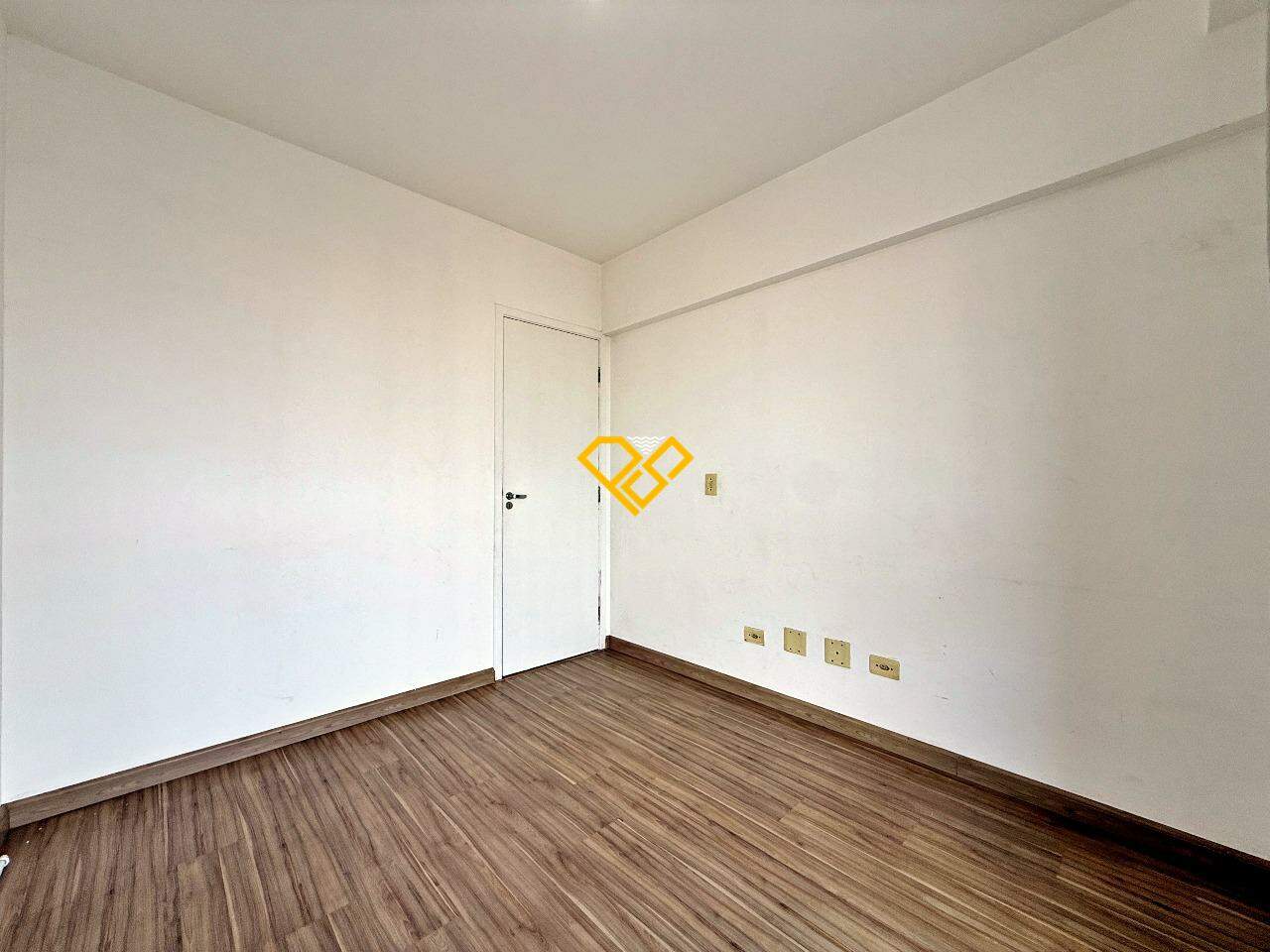 Apartamento à venda no Encruzilhada: Dormitório 2