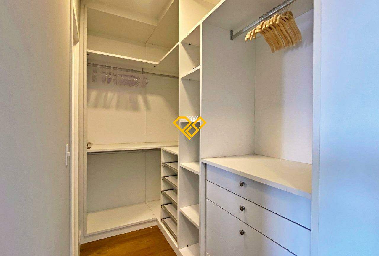 Apartamento para aluguel no Boqueirão: Dormitório 1 - suíte master - closet