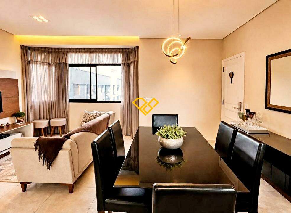 Cobertura à venda no Embaré: Sala 1º andar