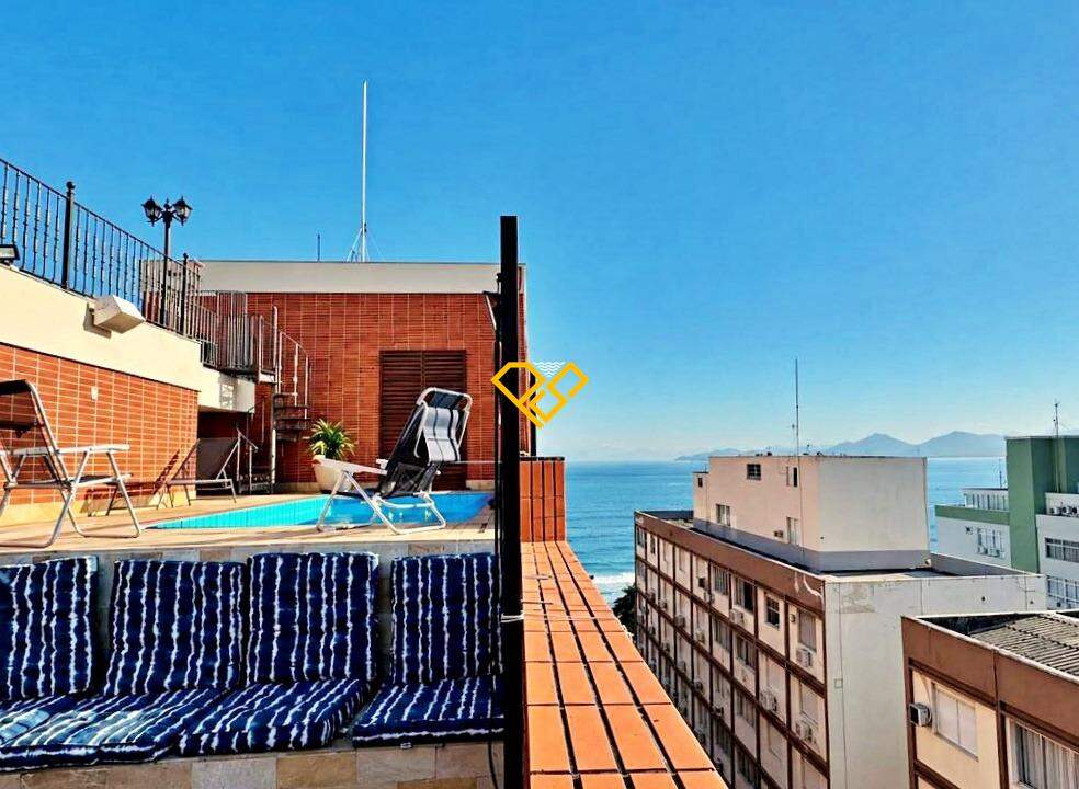 Cobertura à venda no Embaré: Vista