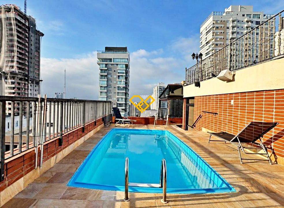 Cobertura à venda no Embaré: Piscina