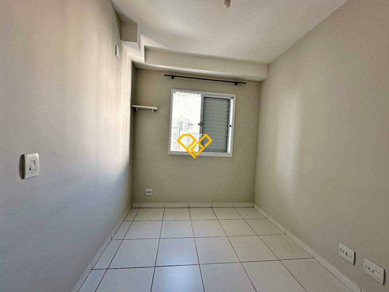 Apartamento para aluguel no Marapé: Dormitório 2