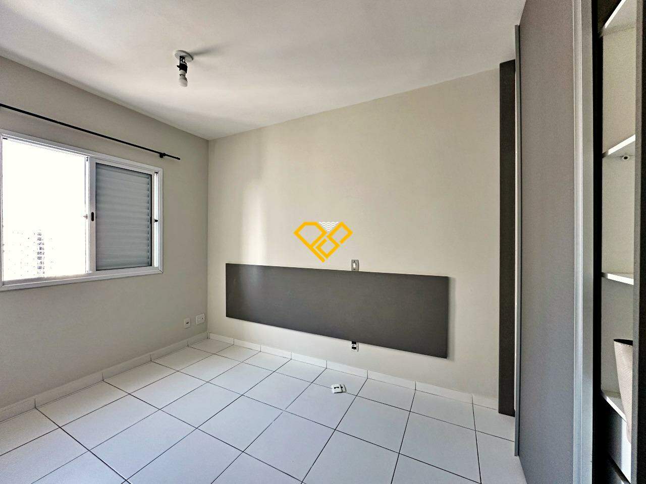 Apartamento para aluguel no Marapé: Dormitório 1 - suíte