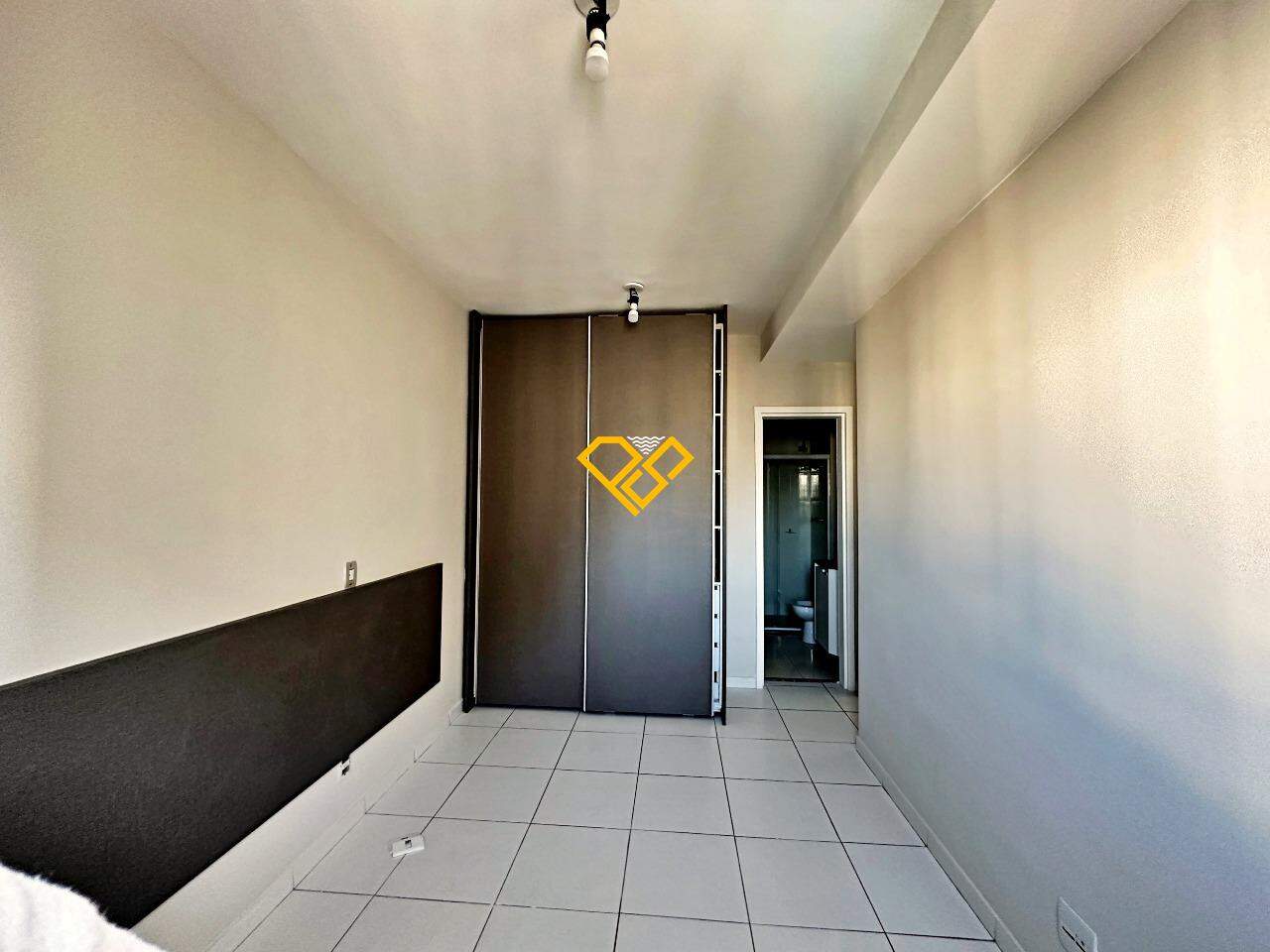 Apartamento para aluguel no Marapé: Dormitório 1 - suíte