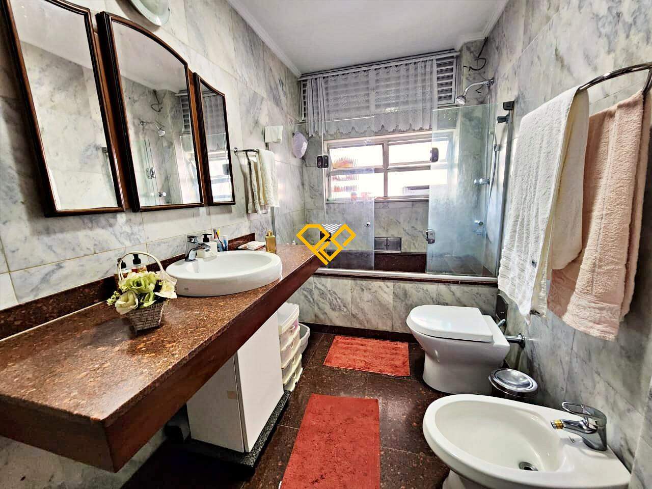 Apartamento à venda no Gonzaga: Wc social