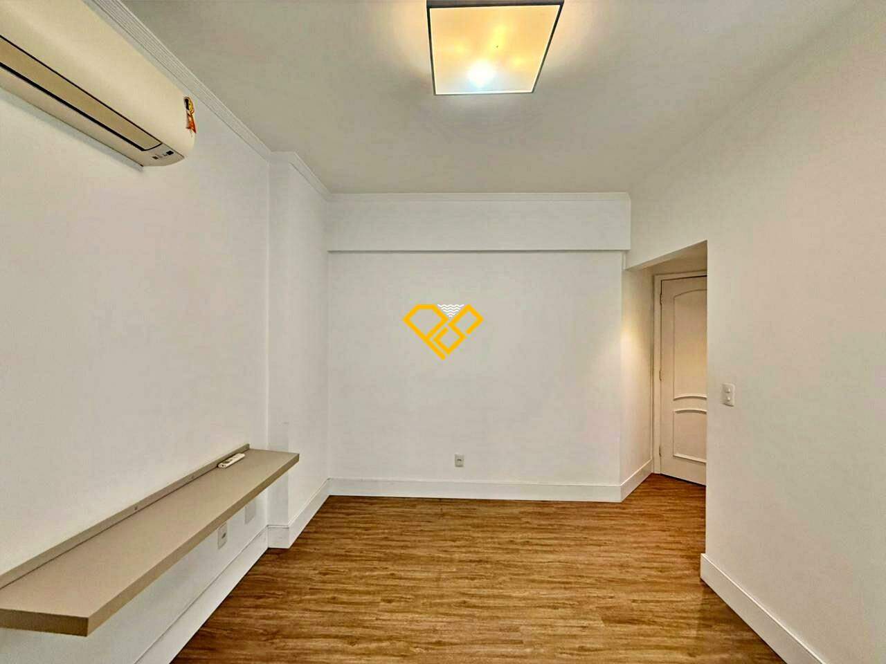 Apartamento à venda no Gonzaga: Suíte 1