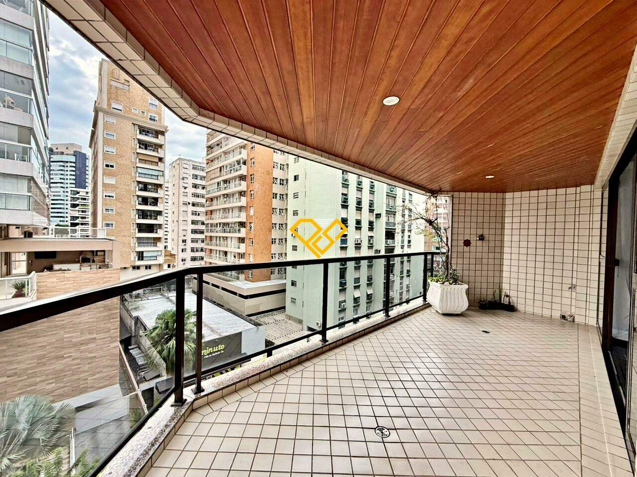 Apartamento à venda no Gonzaga: Varanda