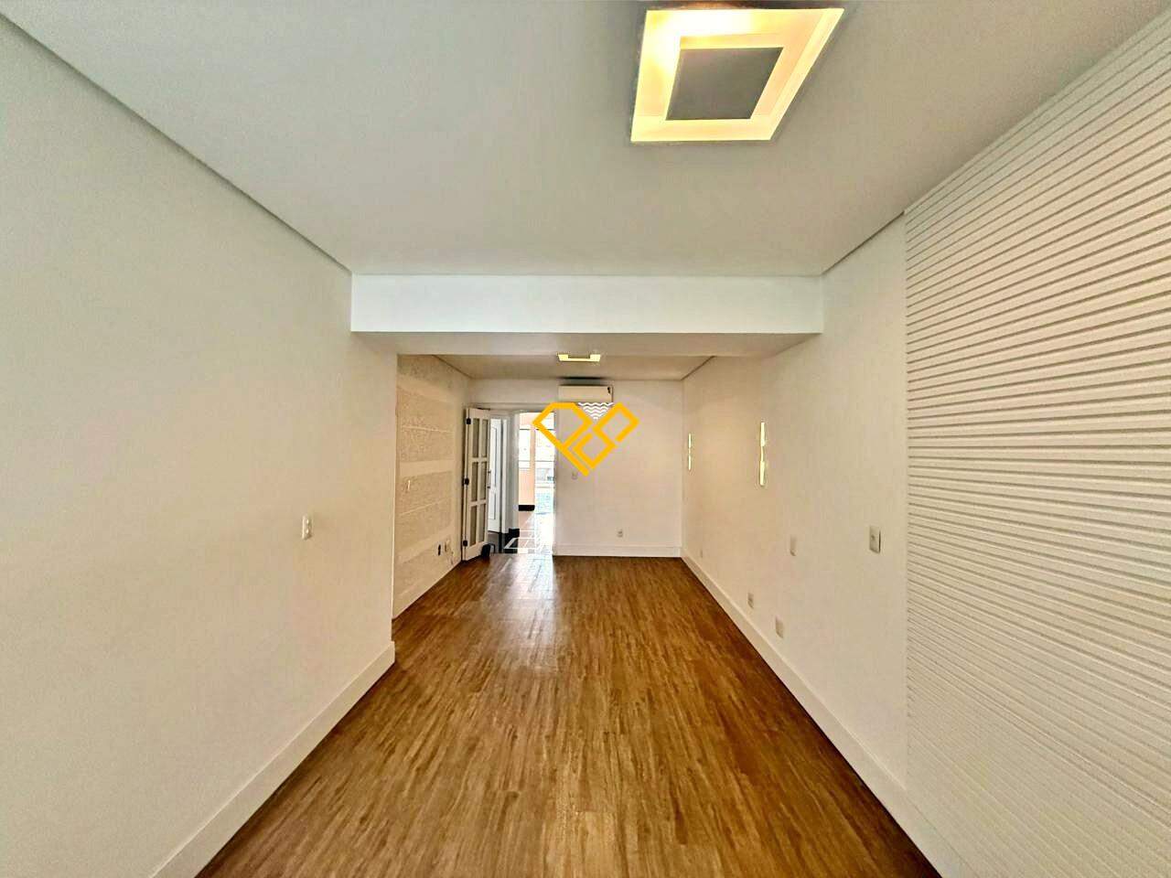 Apartamento à venda no Gonzaga: Sala de jantar