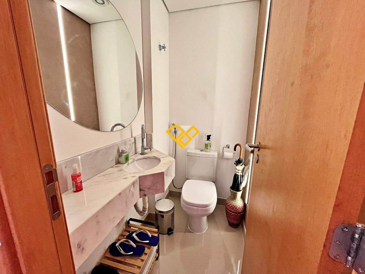 Apartamento à venda no Vila Mathias: Wc social