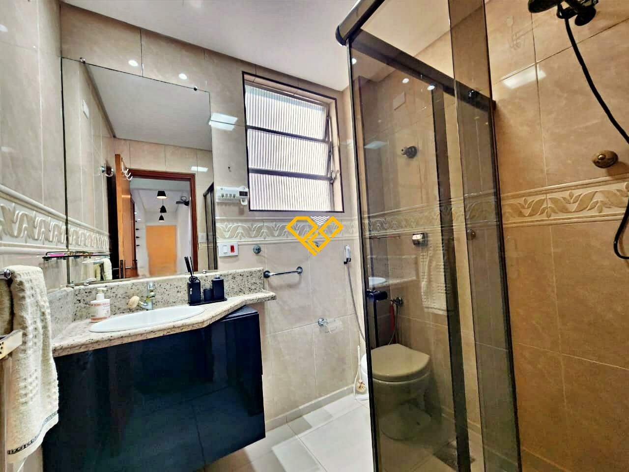 Apartamento à venda no Gonzaga: Wc social