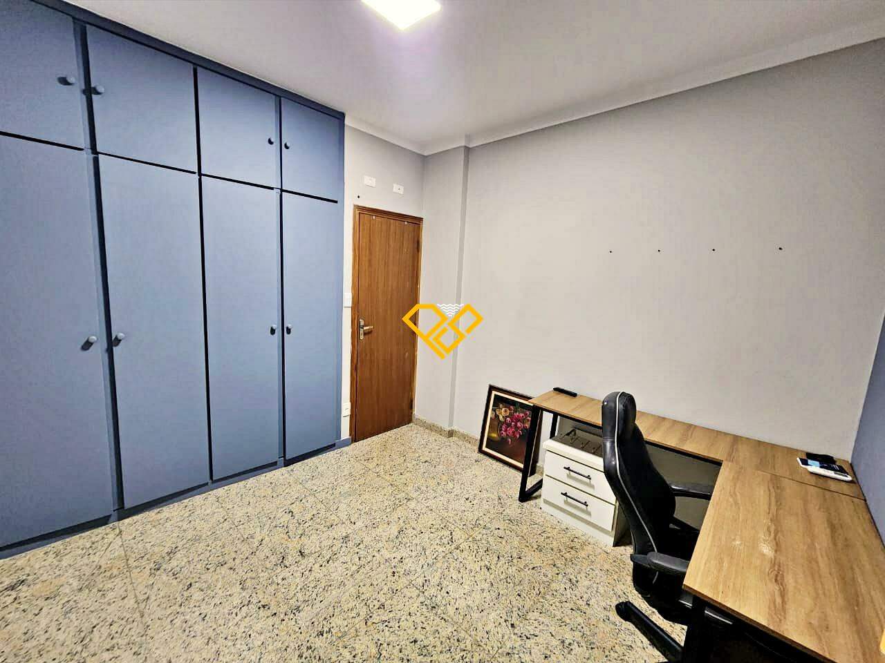 Apartamento à venda no Gonzaga: Dormitório 2