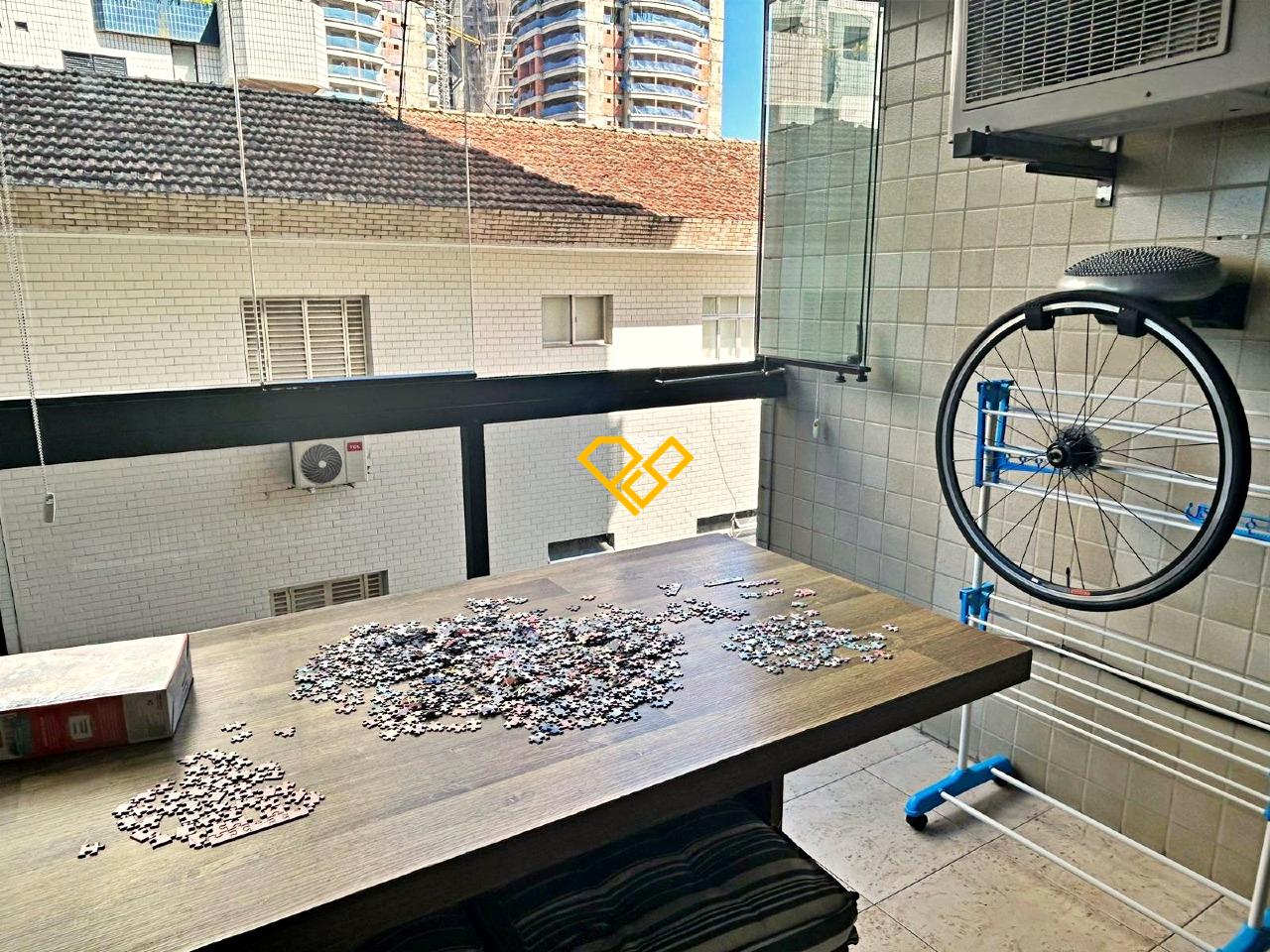 Apartamento à venda no Ponta da Praia: Varanda