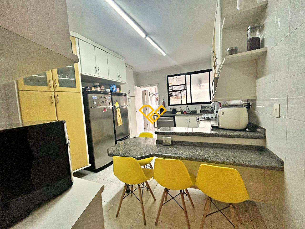 Apartamento à venda no Ponta da Praia: Cozinha