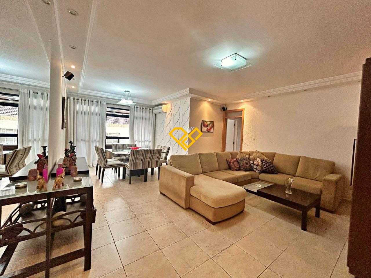 Apartamento à venda no Ponta da Praia: Sala