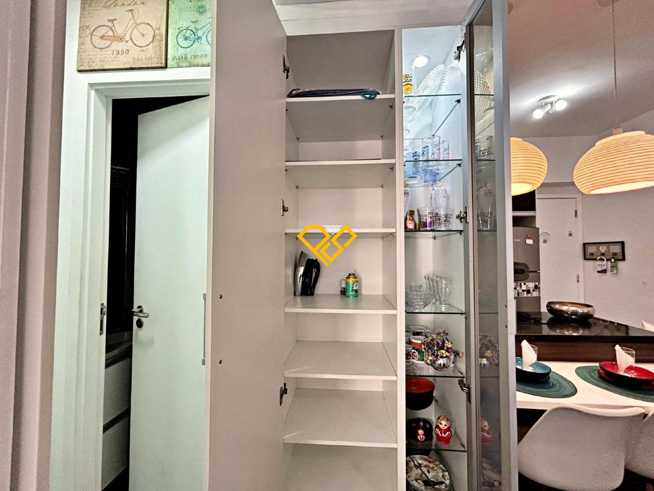 Apartamento à venda no Pompéia: Armário