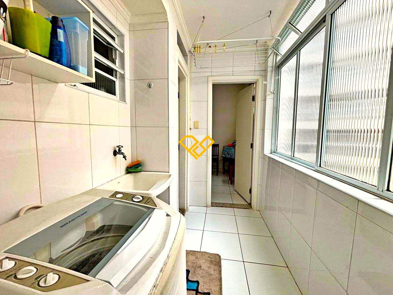 Apartamento à venda no Gonzaga: Área de serviço